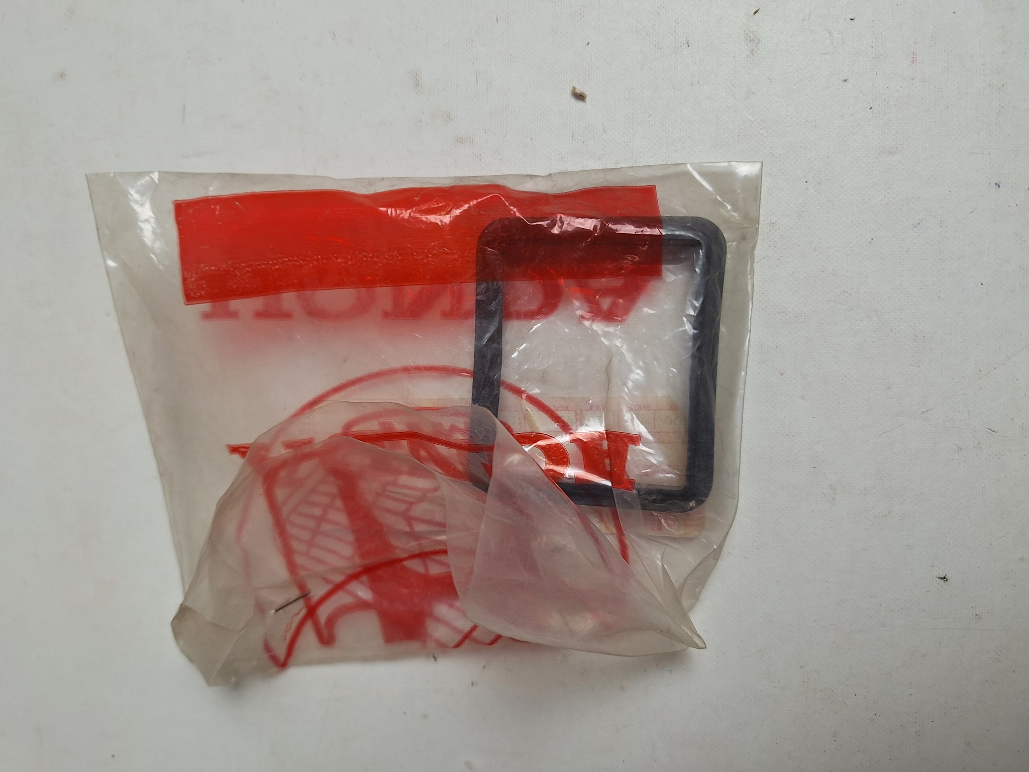 Bild von KISSEN  37252-MG2-000